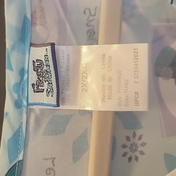 Christmas Frosty the Snowman scrub top - Picture 3 of 4